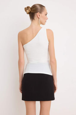 Siyah Tas Aksesuar Detayl? Asimetrik Yaka Party Bluz TPRSS26BZ00040 - Trendyolmilla фото 8