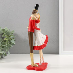 Фигурка полистоун Объятия влюбленных, 11?7.5?25 см