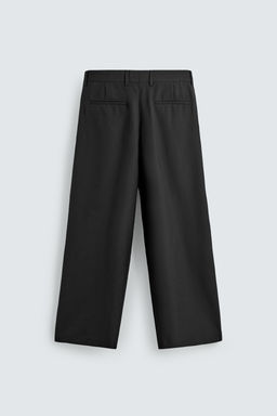PANTAL?N RELAXED FIT PLIEGUES / Negro