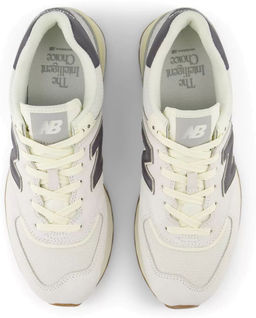 Кроссовки взрослые