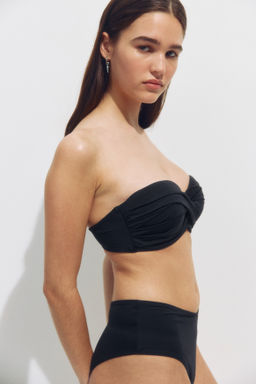 Top de bikini balconette con copas acolchadas - H&m фото 7