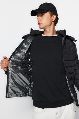 TRENDYOL MAN Siyah Regular C?kart?labilir Kapusonlu Suya ve Ruzgara Dayan?kl? Sisme K?sl?k Mont TMNAW23MO00000 - Trendyolmilla фото 4