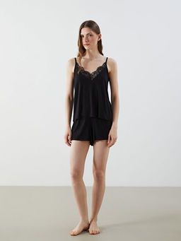 V Yaka Dantelli Ask?l? Kad?n ?ortlu Pijama Tak?m?