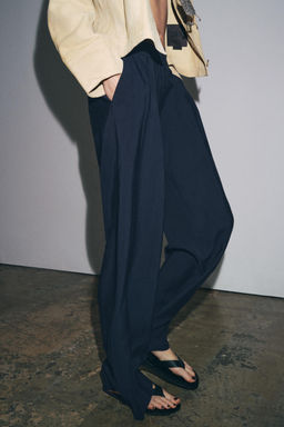 ZW COLLECTION FLOWING PLEATED TROUSERS - Zara фото 6