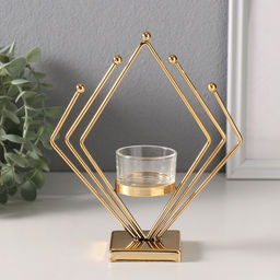Подсвечник на 1 свечу «Золотой ромб», металл, стекло, d=4.5 см, 6×16×19 см