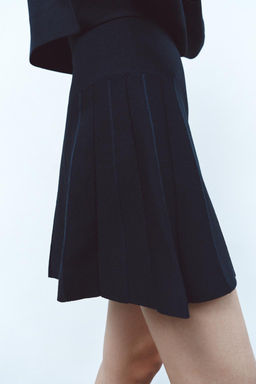 BOX PLEAT KNIT MINI SKIRT - Zara фото 2
