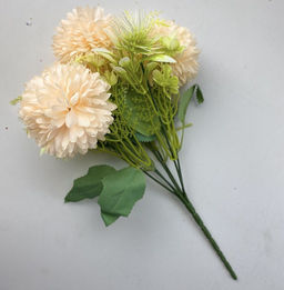 Хризантема персиковая букет 4головы 35см с зеленью - Aopen фото 4