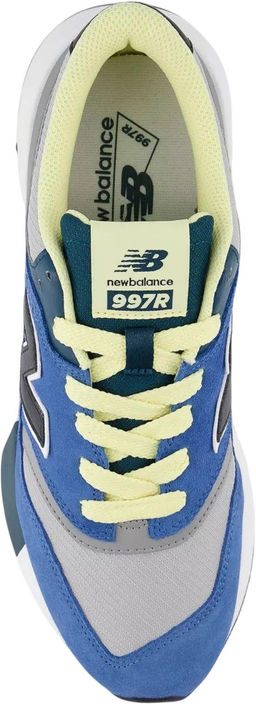 Кроссовки взрослые