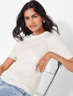 Женская футболка в рубчик ESMARA