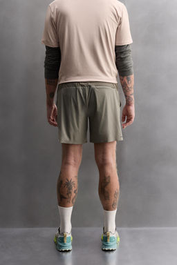 LIGHTWEIGHT PERFORATED SHORTS - Zara фото 3