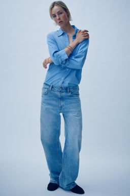 MID-WAIST LOOSE STRAIGHT-LEG JEANS