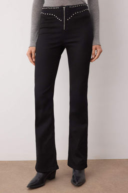 Siyah Yuksek Bel Beli Trok Detayl? Flare Ispanyol Paca Jeans TWOAW26JE00209 - Trendyolmilla фото 3