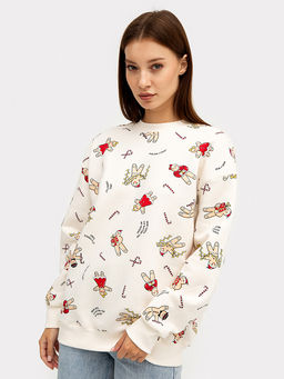 Джемпер женский молочно-бежевый новогодний с принтом в виде печенья и конфет - Mark formelle фото 3