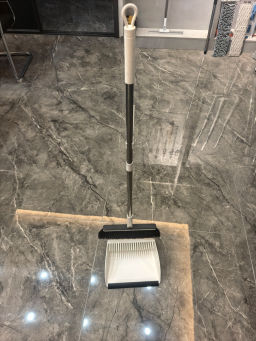 Набор для уборки, щетка для пола с совком "Disco" белый 1103