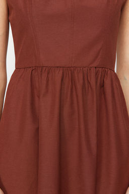 Kahverengi Belden Ac?lan Midi Korse Dikis Detayl? Midi Dokuma Elbise TWOSS24EL00038
