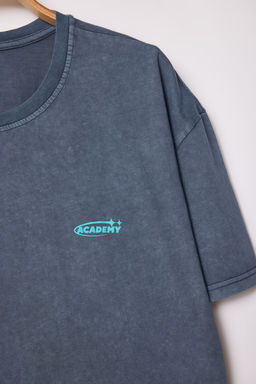 Trendyolmilla Man Yesil Oversize/Genis Kesim Eskitme/Soluk Efekt Galaksi Bask?l? T-Shirt TMNSS25TS00076  фото 10