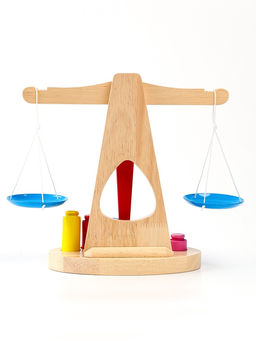 Игровой деревянный набор «Весы с гирями»