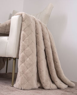 Покрывало декоративное Shinshilla point (жемчужно-бежевый) 220х240