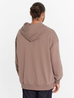 Худи мужское в таупово-бежевом цвете тауп +печать 121867-1 - Mark formelle фото 3