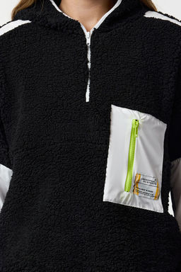 TRENDYOLMILLA Ekru Renk Bloklu Parasut Kumas Detayl? Pelus Genis Kal?p Orme Spor Sweatshirt THMAW24SW00009  фото 11