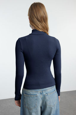 Trendyolmilla Siyah Fitted/vucuda Oturan Fermuarl? Yaka Esnek Orme Bluz TWOAW25BZ00163  фото 5