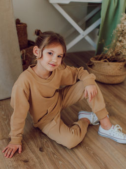 Костюм свитшот+брюки песочный, песочный - Lesi kids фото 31