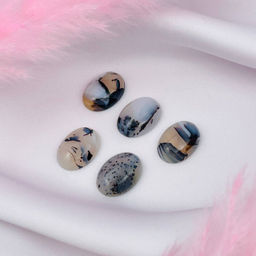 Кабошон из дендритового Агата