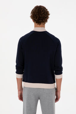 Erkek Lacivert Sweatshirt Sepette S_rpriz _ndirim