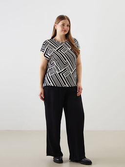 Bisiklet Yaka Desenli Kad?n Ti??rt