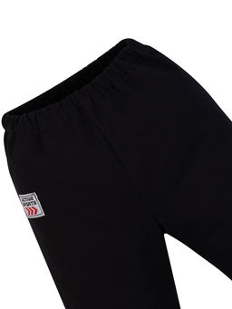 Брюки детские черные с нашивкой