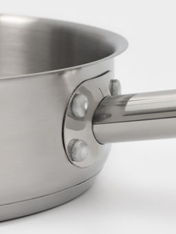 Сковорода - сотейник Hanna Knövell, 2.7 л, d=24 см, h=6.5 см, толщина стенки 0.6 мм, индукция, нержавеющая сталь, серебристая