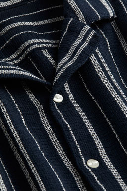 Camisa resort en punto con textura Regular Fit - H&m фото 2