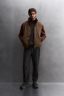 TECHNICAL PUFFER GILET