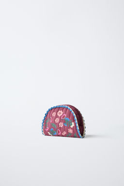 EMBROIDERED TOILETRY BAG
