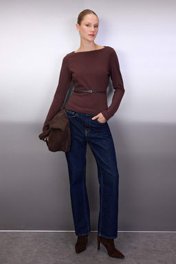 Kahverengi Kemer Detayl? Dik Yaka Uzun Kol Esnek Orme Bluz TWOAW26BZ00084