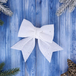 Цена за 2 шт. Ёлочные игрушки 2 шт. Зимнее волшебство. Бант со звёздочками пластик, 1212 см, белый