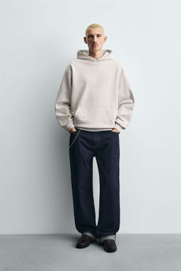 BASIC HOODIE