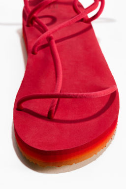 Sandalias de plataforma con tiras finas - H&m фото 3