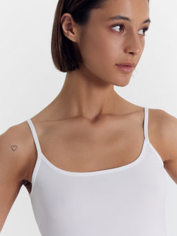 Топ женский в белом цвете белый 422535 - Mark formelle фото 4