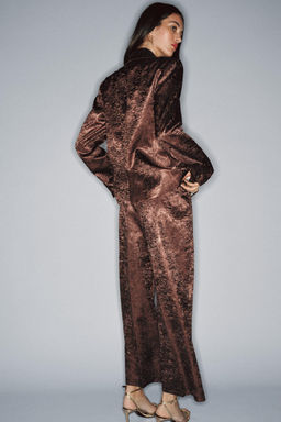 BLAZER HOMBRERAS EFECTO ARRUGADO / Cobre - Zara фото 3