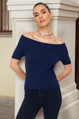 Lacivert Premium/Ozel Iplikli Carmen Yaka Triko Kazak TWOSS24KZ00010