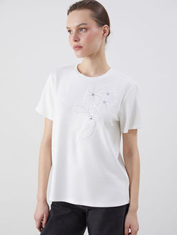 Bisiklet Yaka ?i?ekli Kad?n Ti??rt