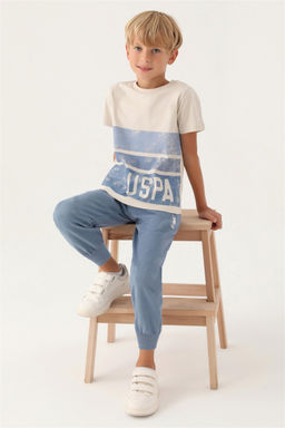 Бежевый пижамный комплект для мальчика