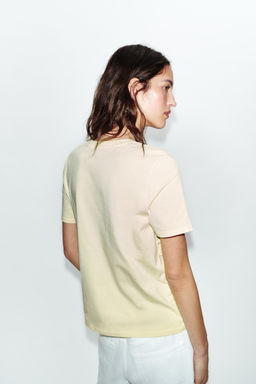 CAMISETA FLOR RELIEVE / Amarillo - Zara фото 4