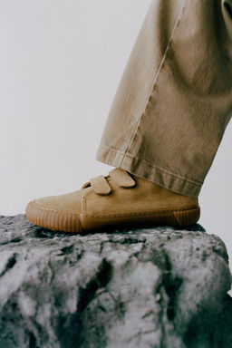 SPLIT SUEDE BAREFOOT TRAINERS