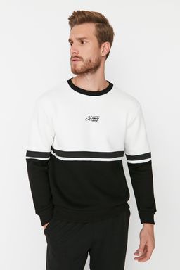 TRENDYOL MAN Haki Regular/Normal Kesim Uzun Kollu Bask?l? Panelli Sweatshirt TMNAW23SW00140 - Trendyolmilla фото 2