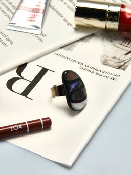 Кольцо Галиотис капля, белое в серебре, безразмерное - Qf фото 3