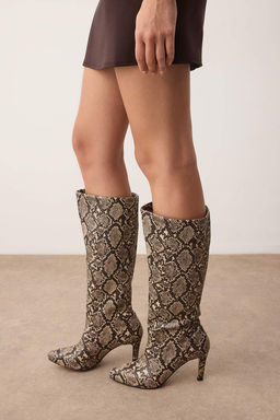 Cok Renkli Animal Desenli Kad?n 9,5 cm Topuklu Cizme TAKAW26CZ00034