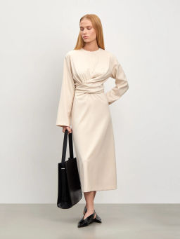 ЕМКА / Платье приталенного кроя