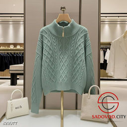 Теплый свитер на полузамке